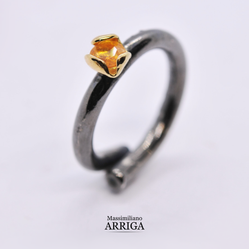 Anello in Argento e Oro con Zaffiro arancio